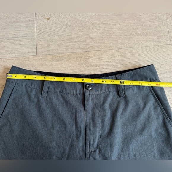 Men’s RSQ Hybrid shorts size 30, charcoal color - Picture 5 of 8